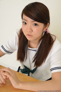行走中的鸡毛掸子